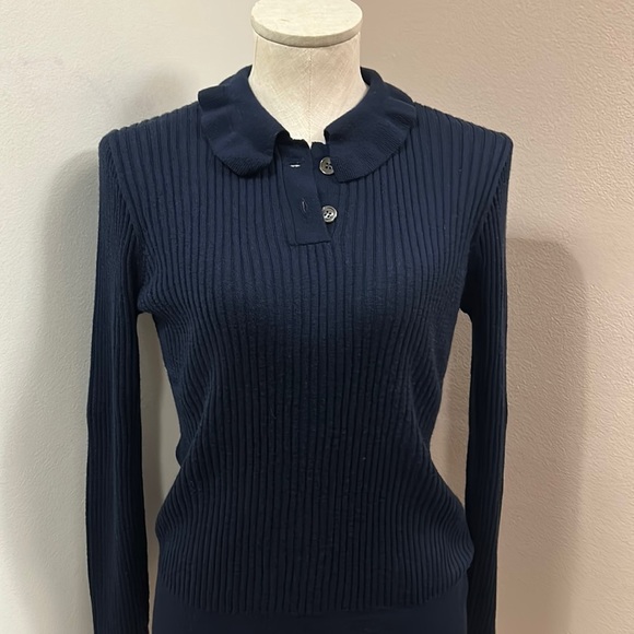 Sold- J Crew Ruffle collar ribbed merino wool sweater size S- great condition - Picture 2 of 8